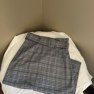 Classic Black and White Plaid Skirt